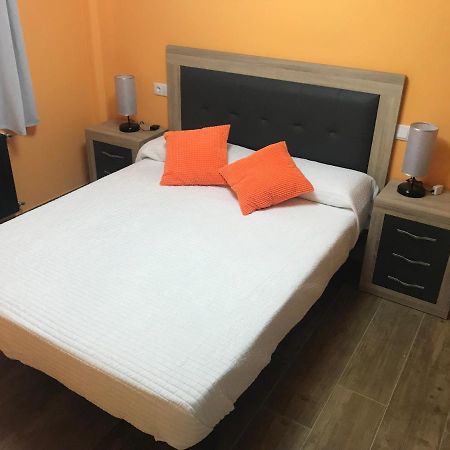 Willa Agradable Casa Con Patio A 100 Metros De La Playa Vilarino  Zewnętrze zdjęcie